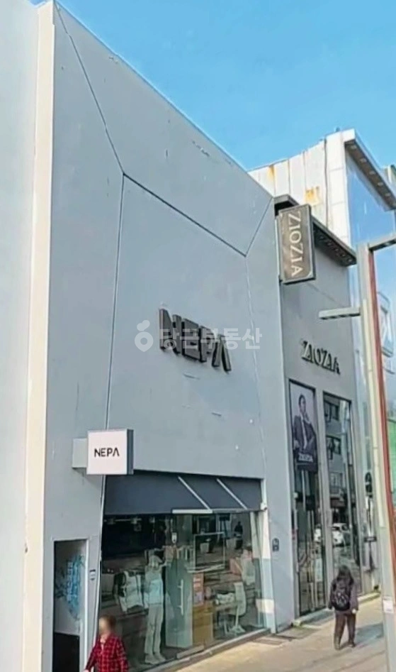 부산광역시 중구 광복동2가 상가 사진 1