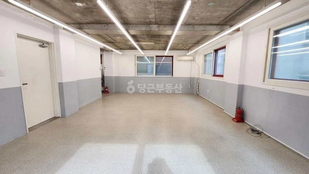 서울특별시 강남구 논현동 사무실 사진 1
