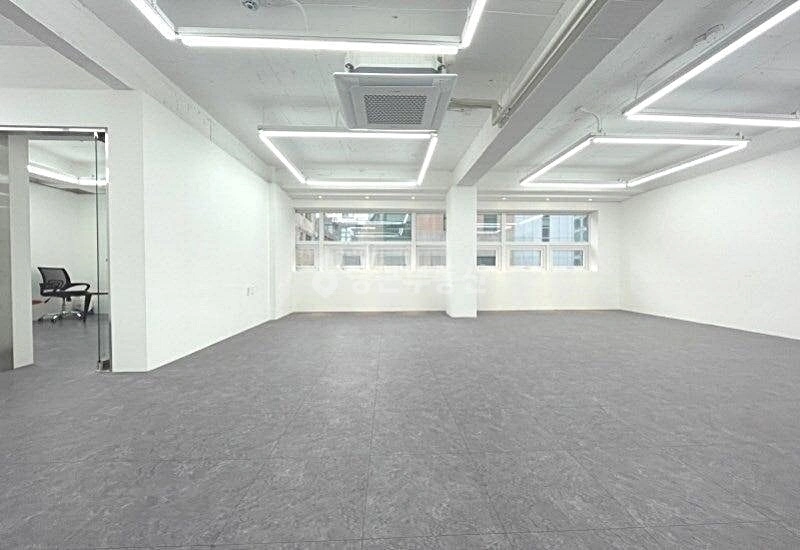 서울특별시 강남구 논현동 사무실 사진 1