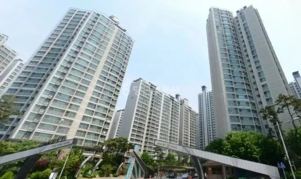 서울특별시 송파구 잠실동 아파트 사진 1