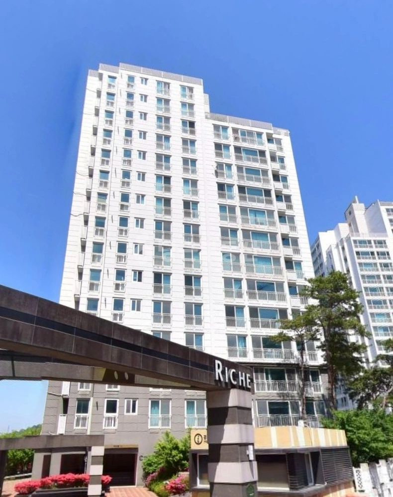 전남광주통합특별시 남구 송하동 아파트 사진 1