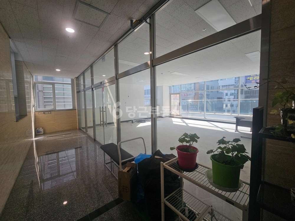 경기도 파주시 와동동 상가 사진 1