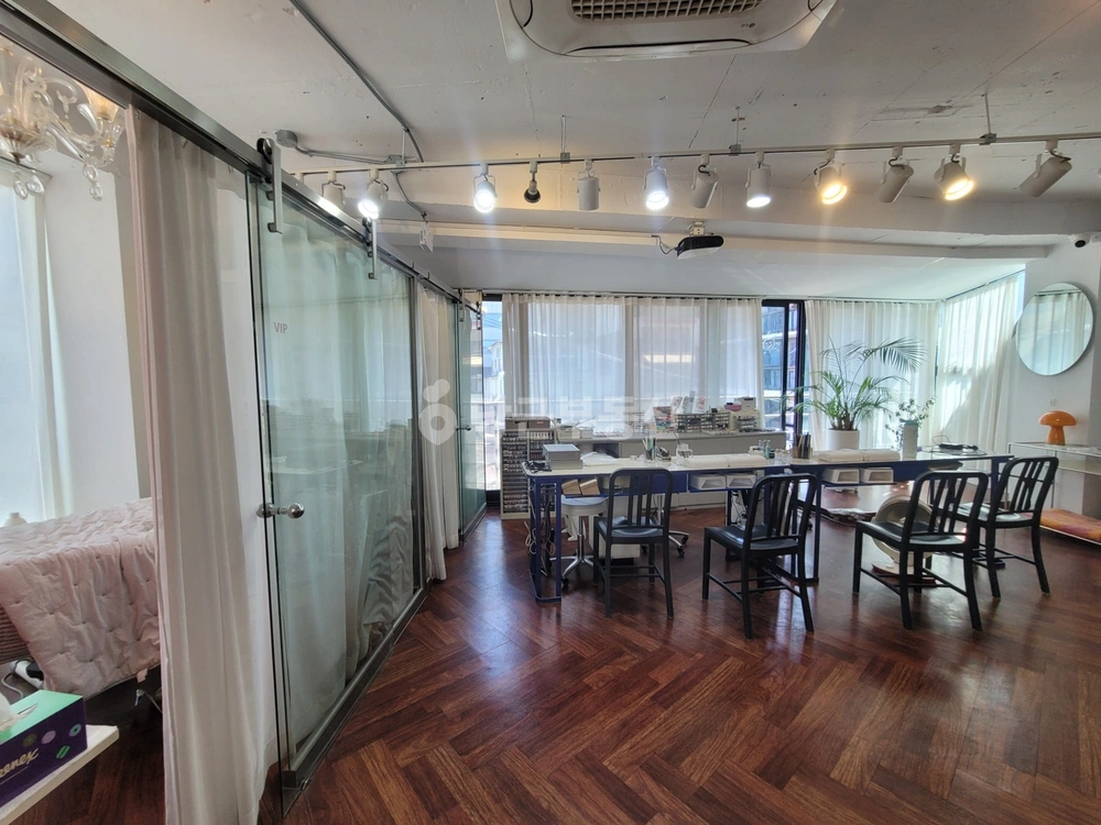 서울특별시 강남구 신사동 상가 사진 1