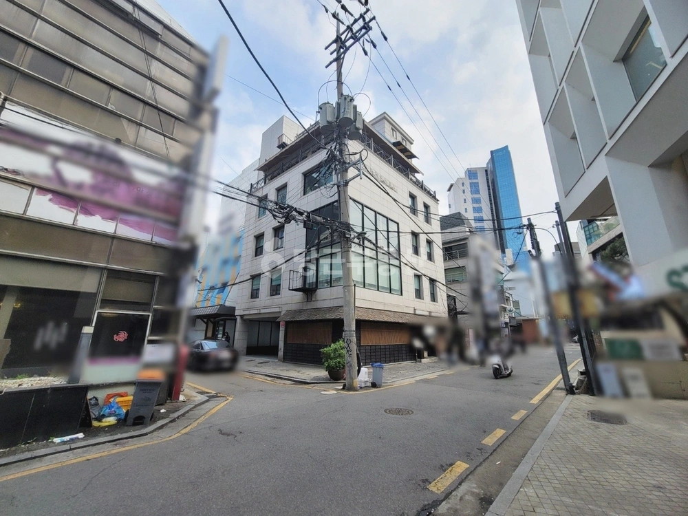 서울특별시 강남구 신사동 상가 사진 1