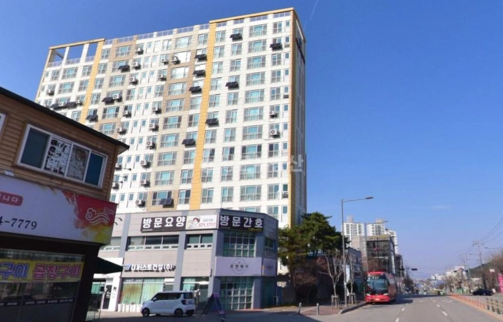 전남광주통합특별시 북구 용두동 아파트 사진 1