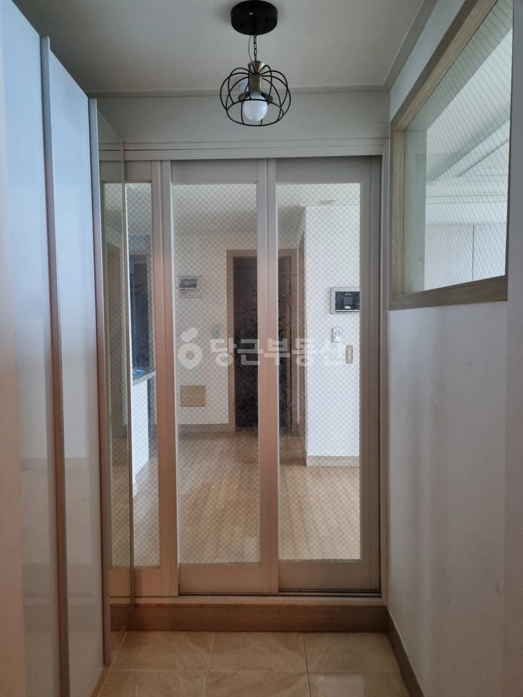 부산광역시 사하구 장림동 아파트 사진 1