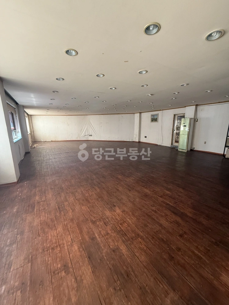 부산광역시 남구 대연동 상가 사진 1