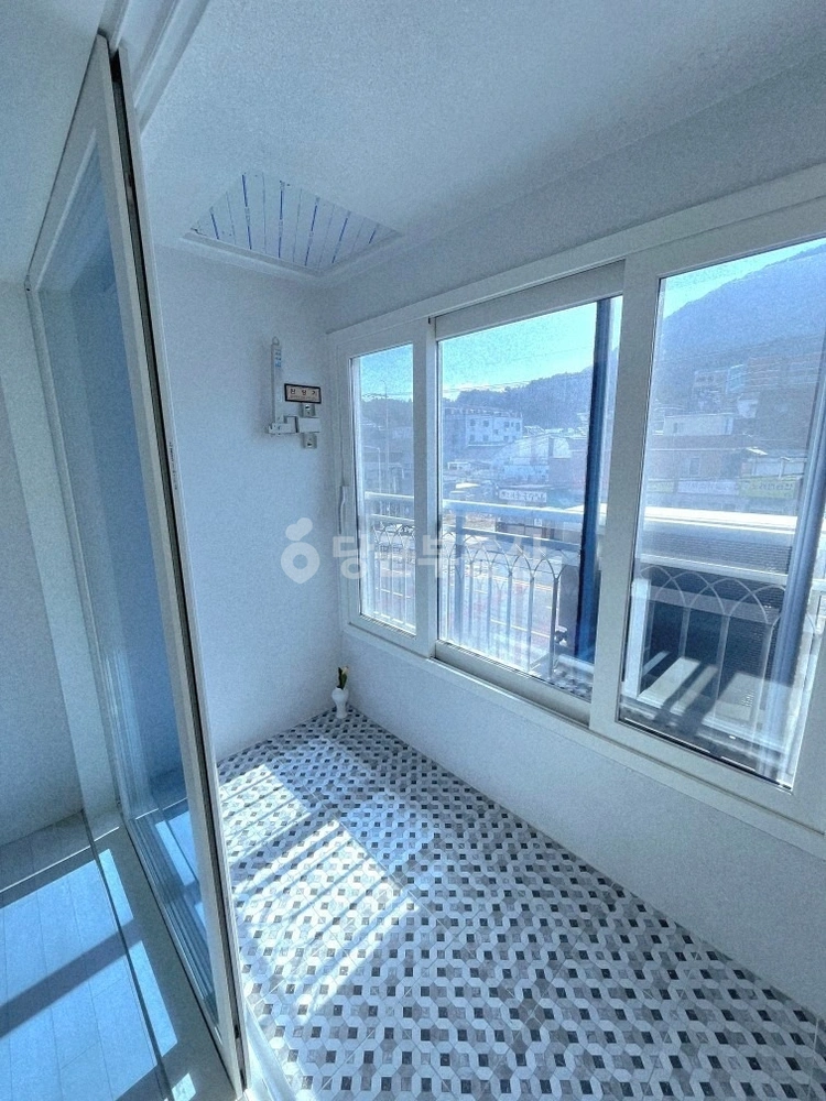경상남도 창원시 의창구 동읍 아파트 사진 1