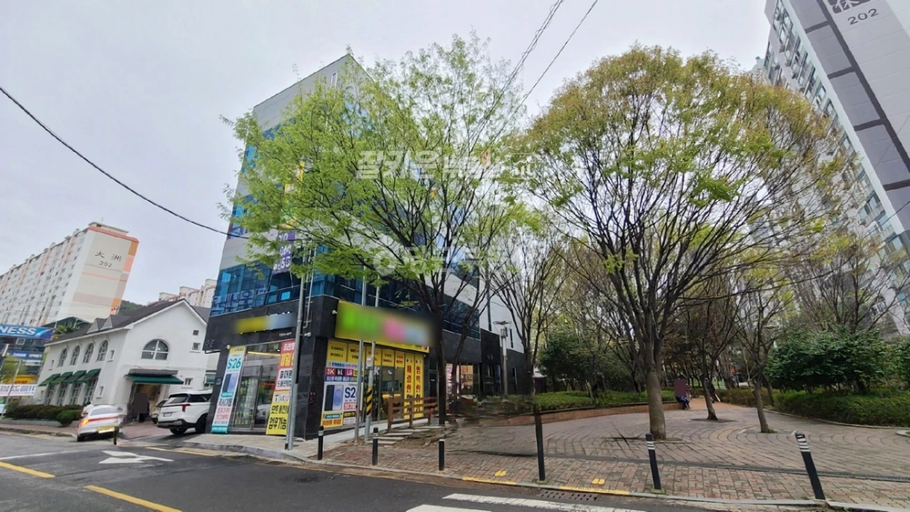 전남광주통합특별시 남구 진월동 상가 사진 1