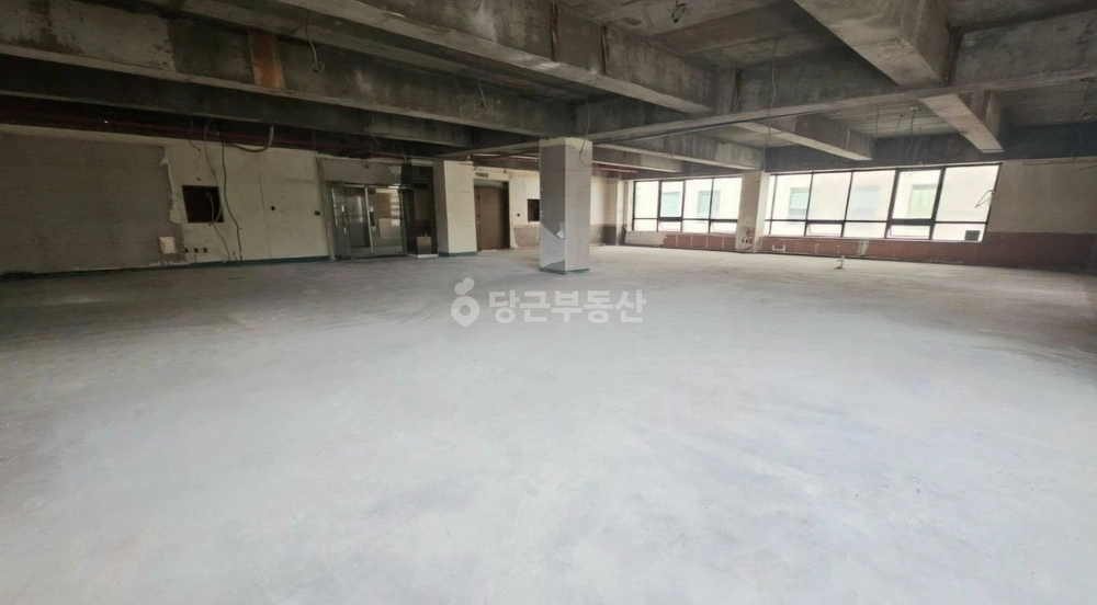 대전광역시 서구 둔산동 상가 사진 1
