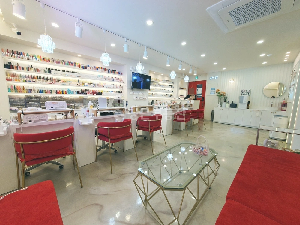 서울특별시 강남구 논현동 상가 사진 1