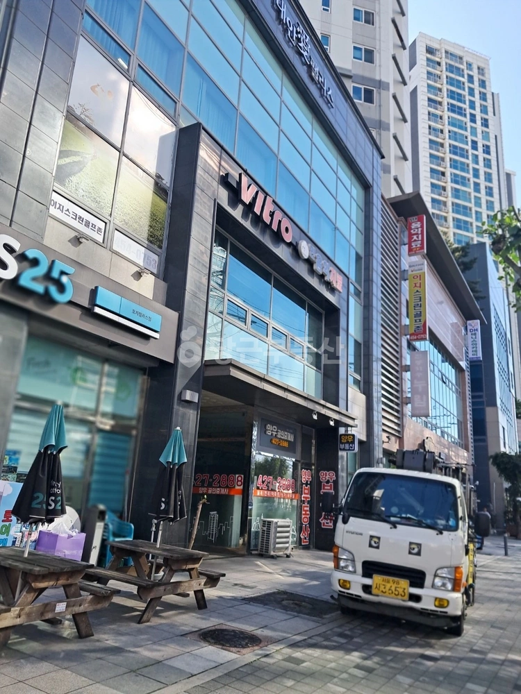 경기도 안양시 동안구 호계동 상가 사진 1