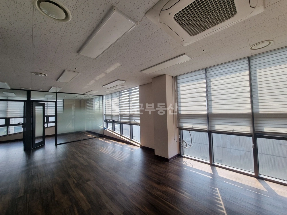 서울특별시 마포구 서교동 사무실 사진 1
