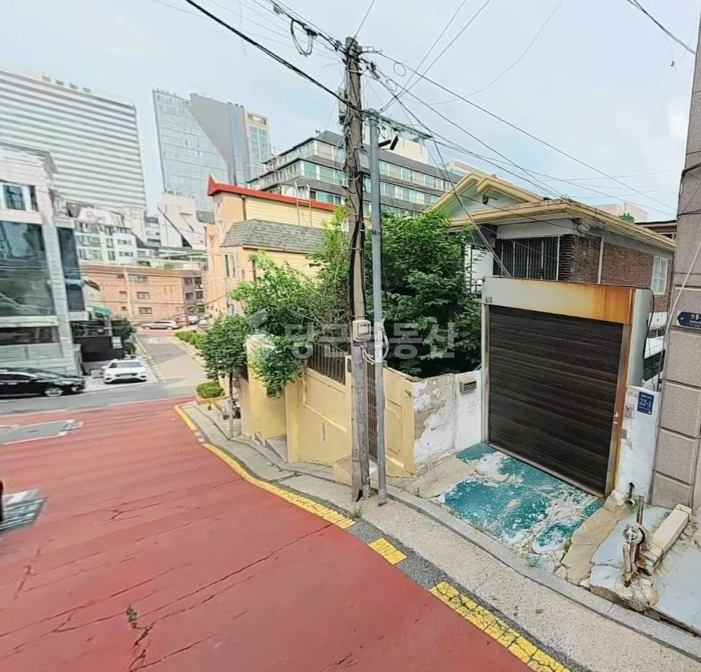 서울특별시 강남구 논현동 건물 사진 1