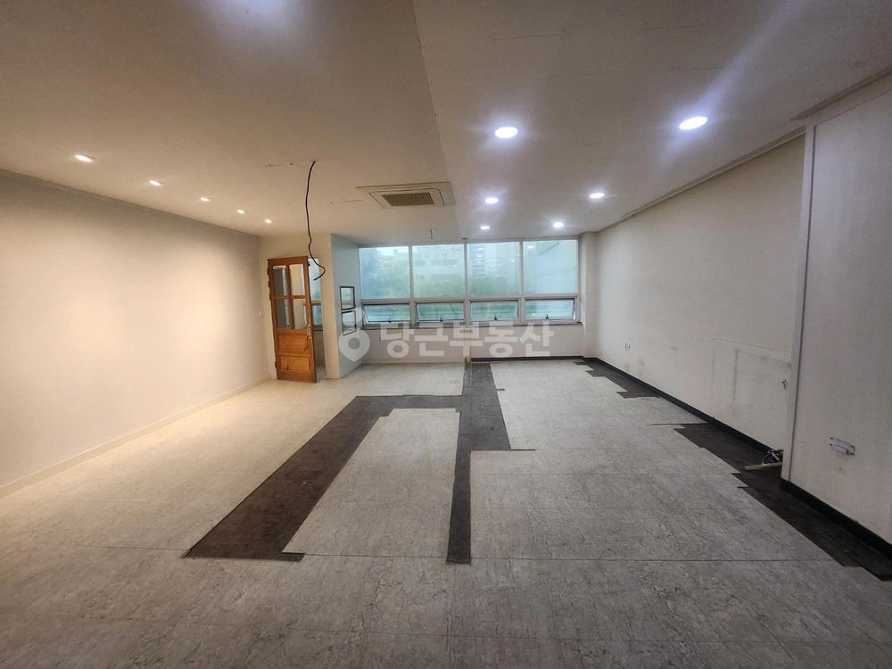부산광역시 부산진구 부암동 상가 사진 1