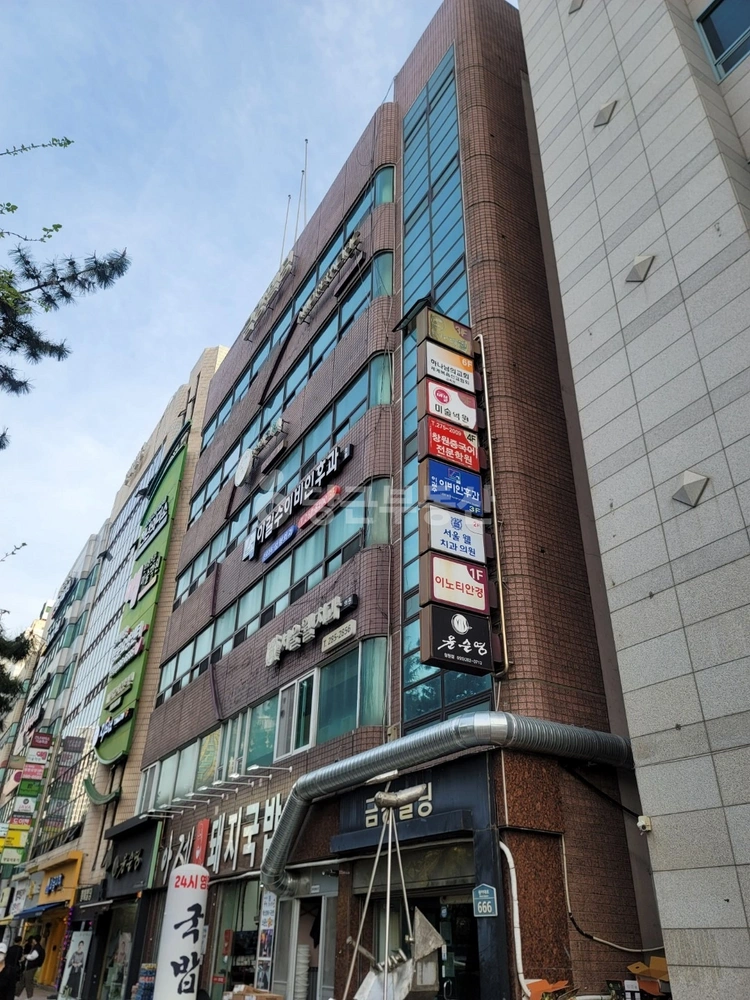 경상남도 창원시 성산구 상남동 상가 사진 1