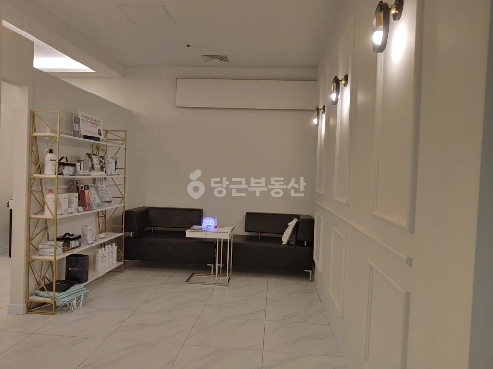 대전광역시 서구 둔산동 상가 사진 1