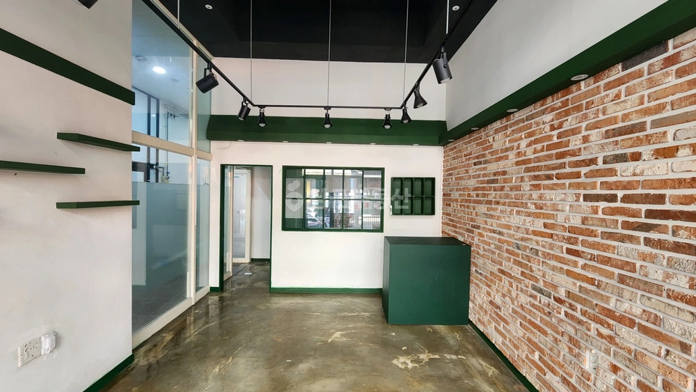 경기도 수원시 권선구 금곡동 상가 사진 1