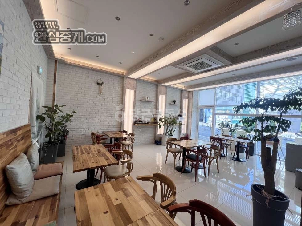 전북특별자치도 전주시 완산구 평화동2가 상가 사진 1