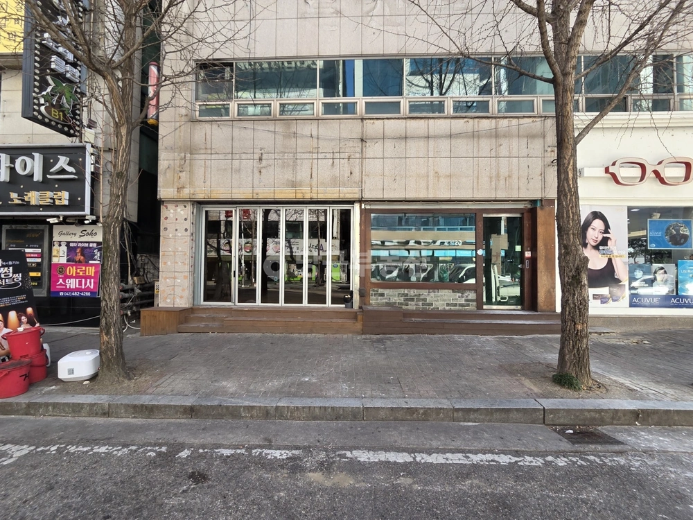 대전광역시 서구 둔산동 상가 사진 1