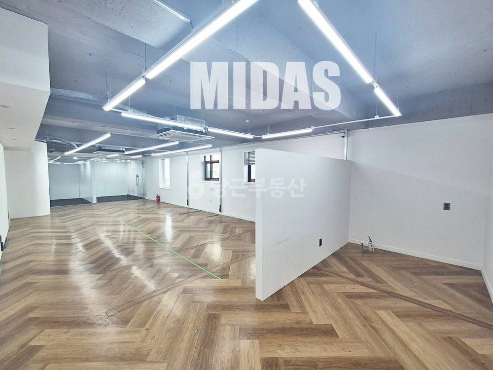 서울특별시 강남구 논현동 사무실 사진 1