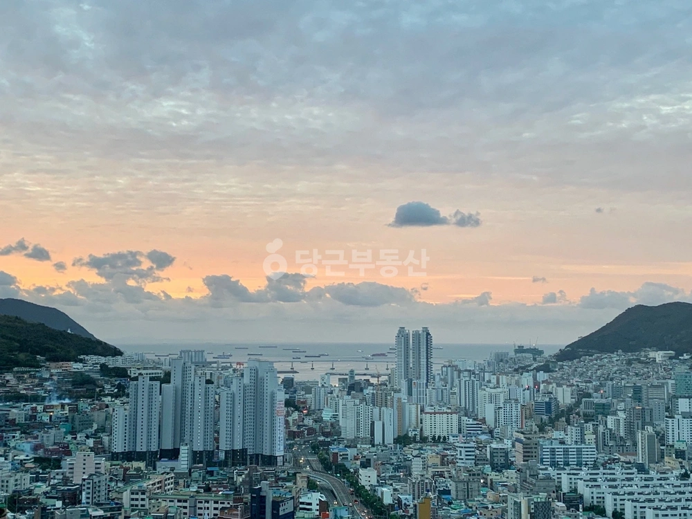 부산광역시 서구 동대신동3가 아파트 사진 1