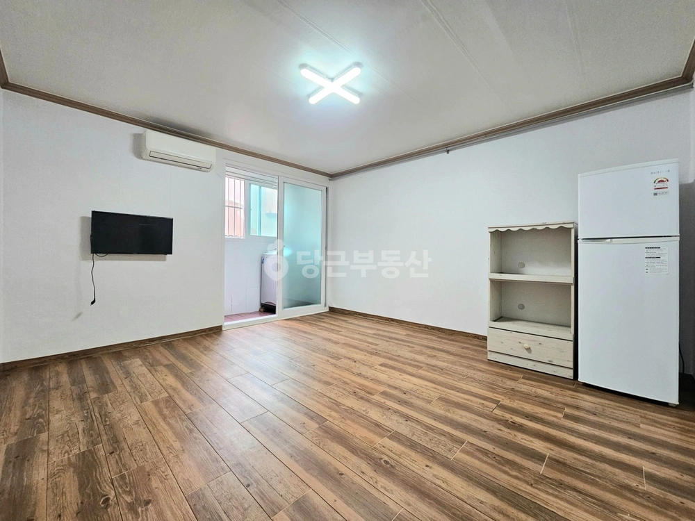 대전광역시 유성구 봉명동 원룸 사진 1