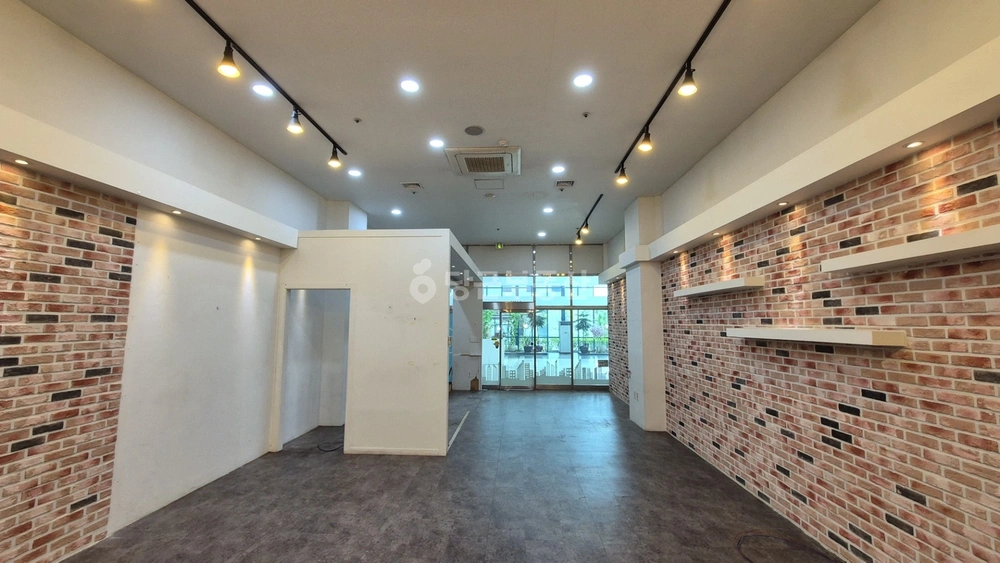 서울특별시 금천구 가산동 상가 사진 1