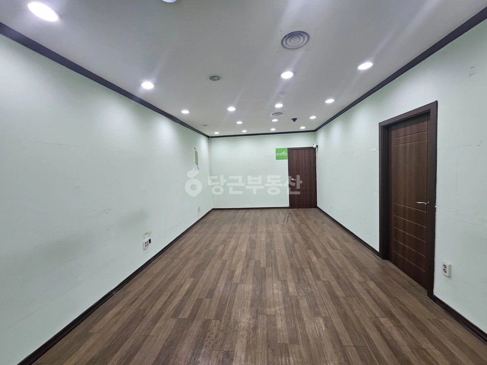 대전광역시 서구 둔산동 사무실 사진 1