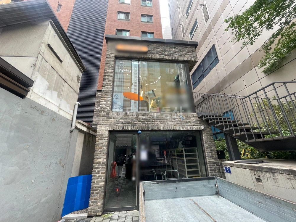 서울특별시 서대문구 대현동 상가 사진 1