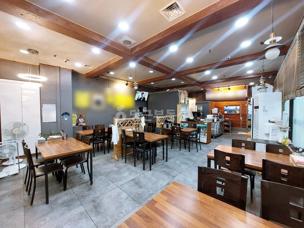 경상남도 창원시 성산구 상남동 상가 사진 1