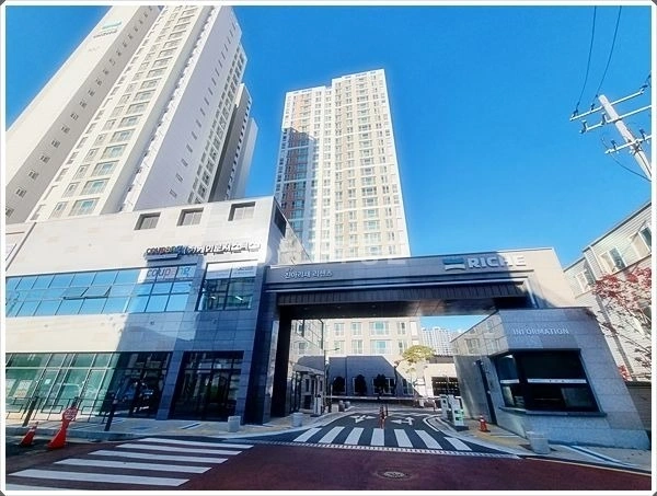 전남광주통합특별시 남구 월산동 아파트 사진 1