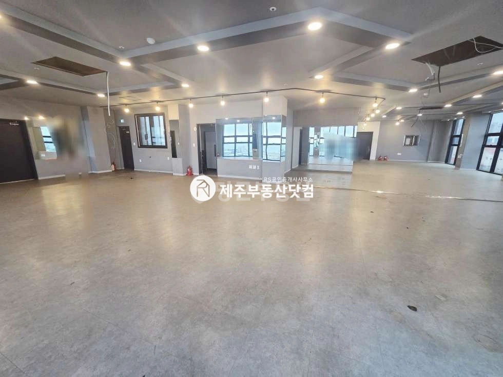 제주특별자치도 제주시 애월읍 상가 사진 1