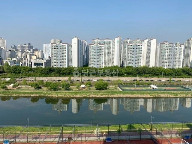 서울특별시 중랑구 면목동 아파트 사진 1