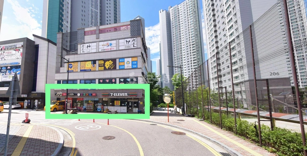 충청남도 천안시 서북구 성성동 상가 사진 1