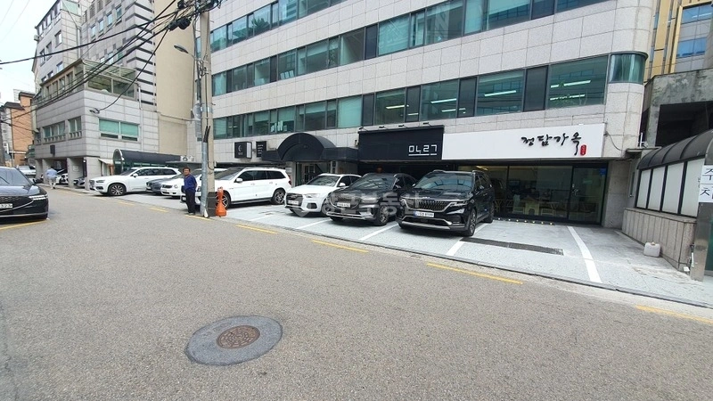 서울특별시 강남구 논현동 상가 사진 1