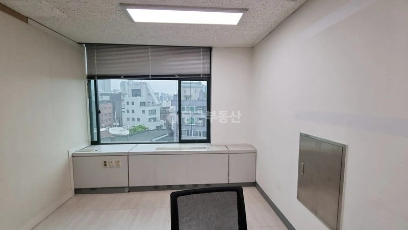 서울특별시 강남구 논현동 사무실 사진 1