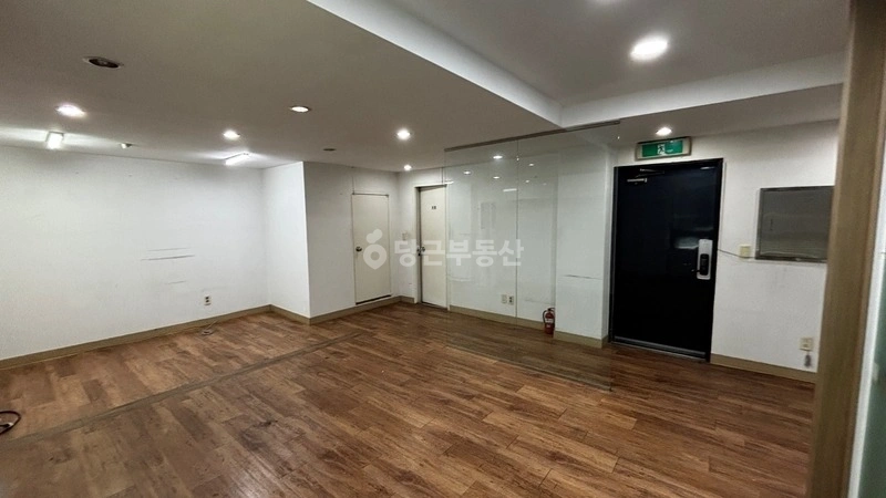 서울특별시 강남구 역삼동 사무실 사진 1