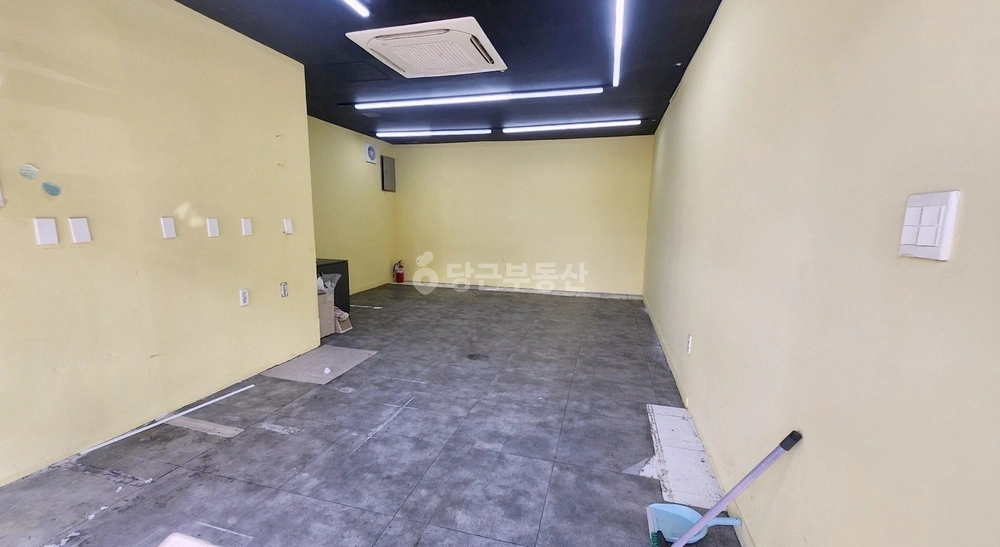 대구광역시 달서구 성당동 상가 사진 1