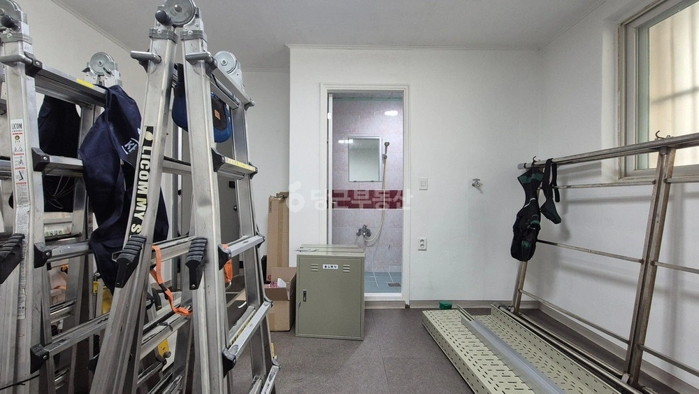 경기도 안산시 단원구 와동 사무실 사진 1