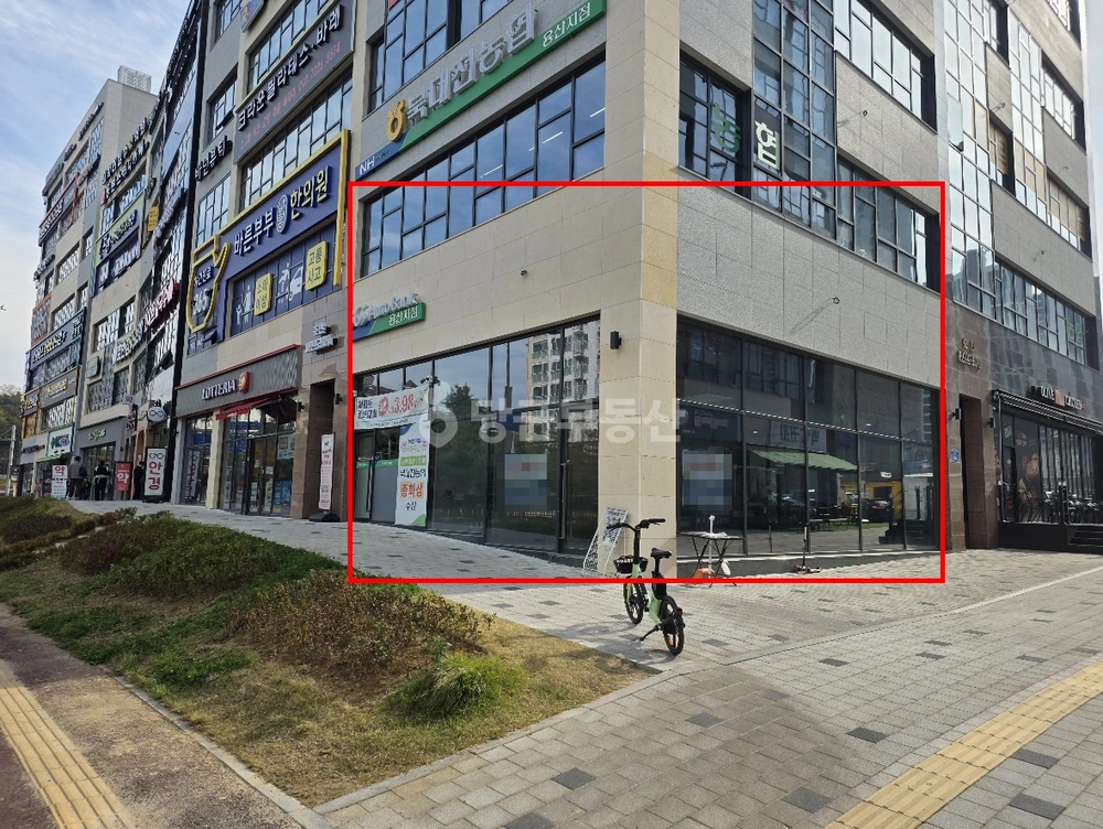 대전광역시 유성구 용산동 상가 사진 1