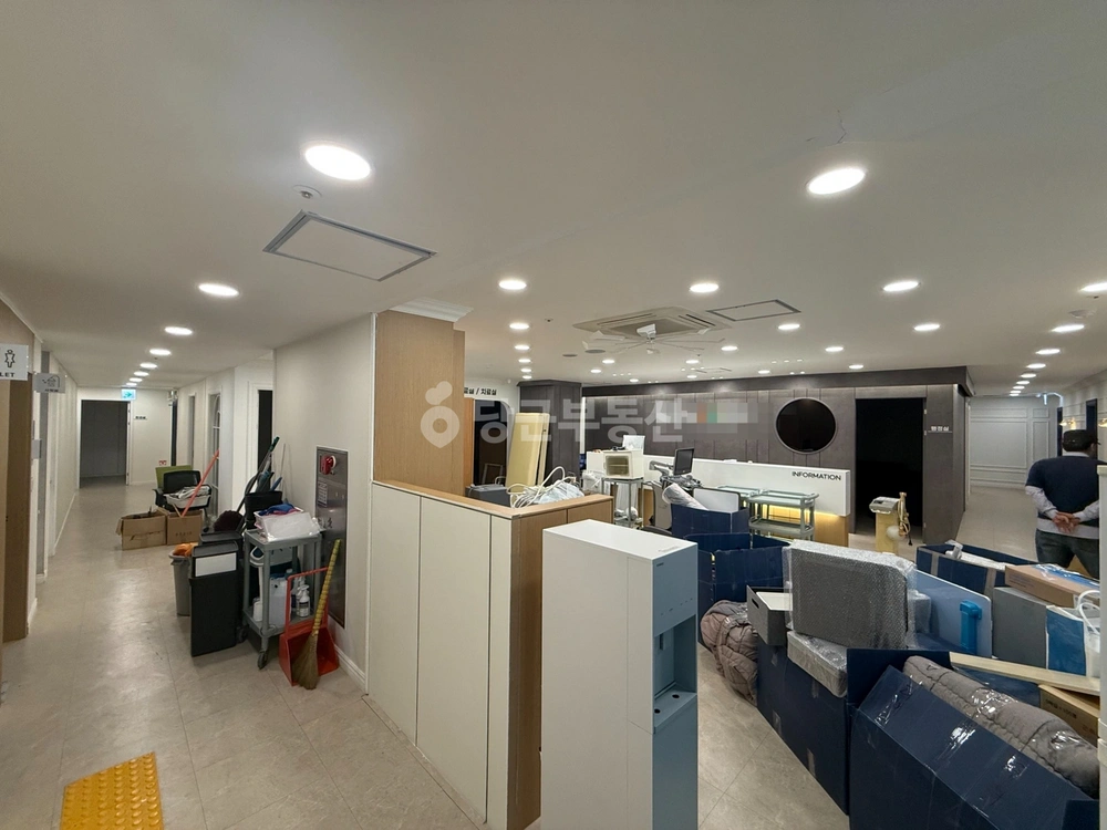 경기도 고양시 일산동구 백석동 상가 사진 1