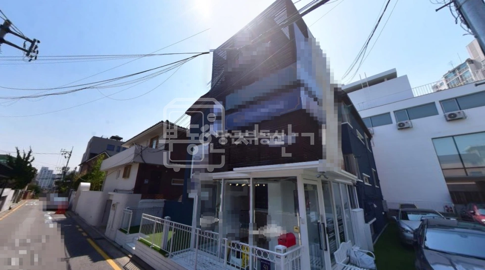 서울특별시 강남구 논현동 건물 사진 1