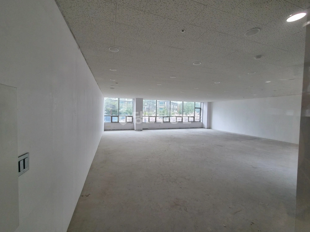 경기도 고양시 일산서구 덕이동 상가 사진 1