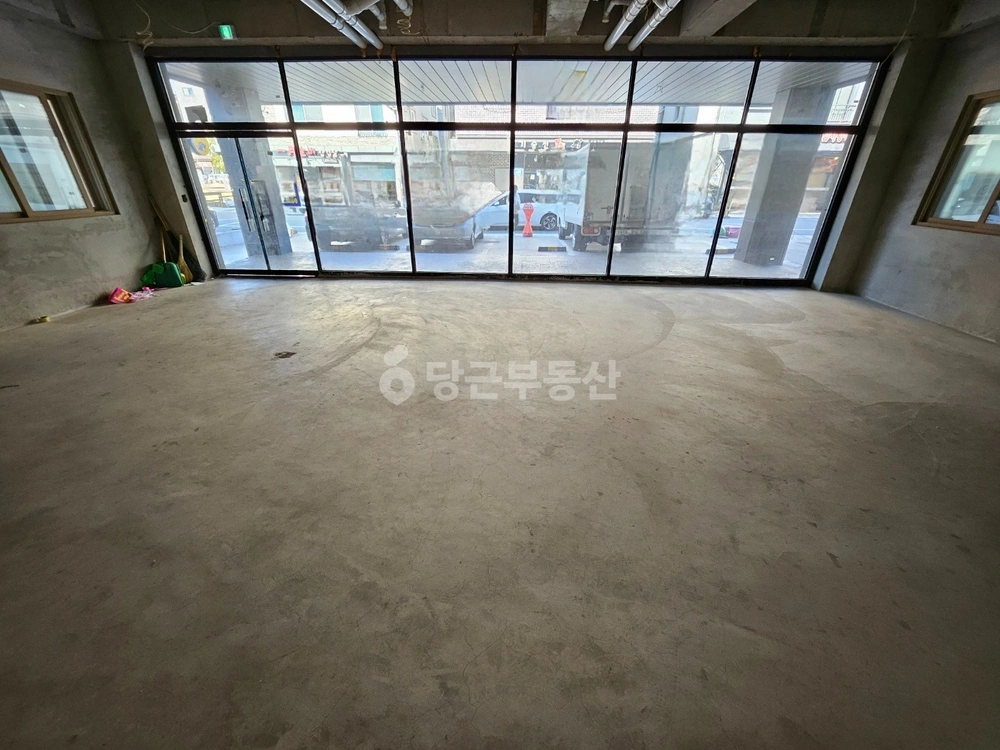 대전광역시 유성구 궁동 상가 사진 1
