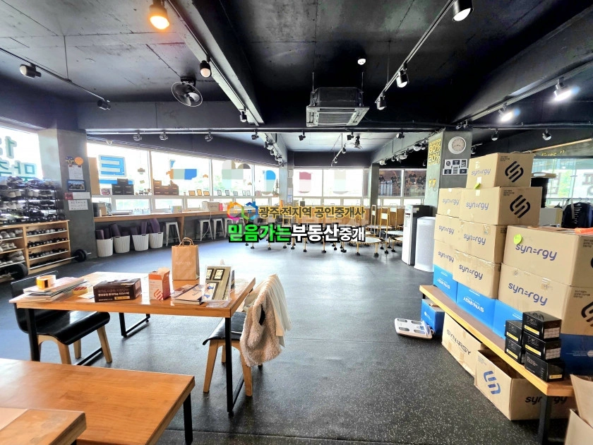 전남광주통합특별시 북구 운암동 상가 사진 1