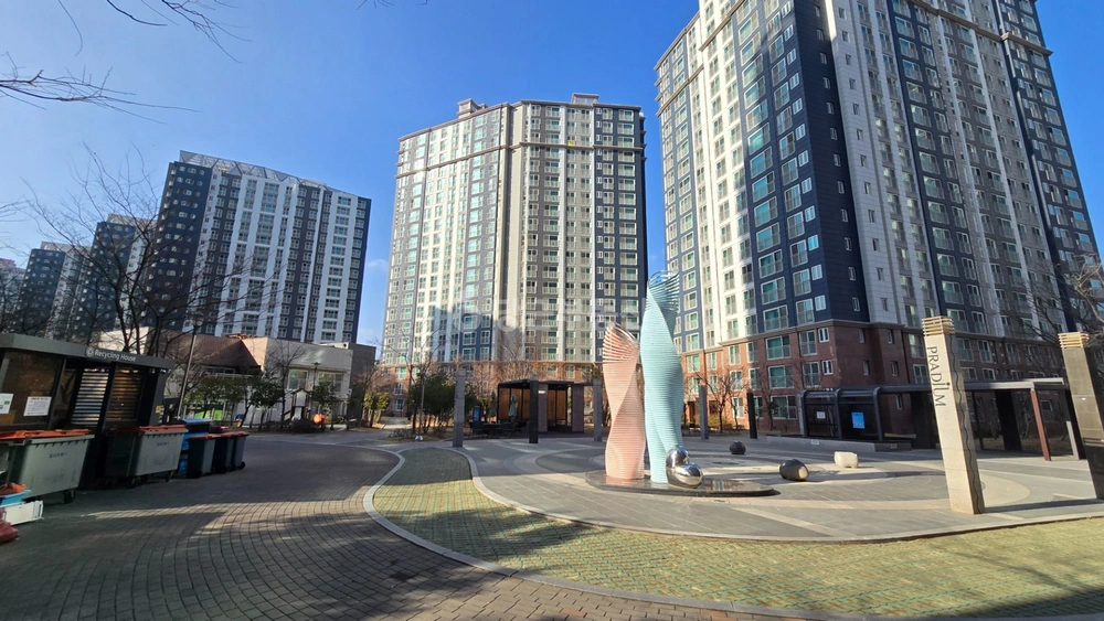 부산광역시 강서구 명지동 아파트 사진 1