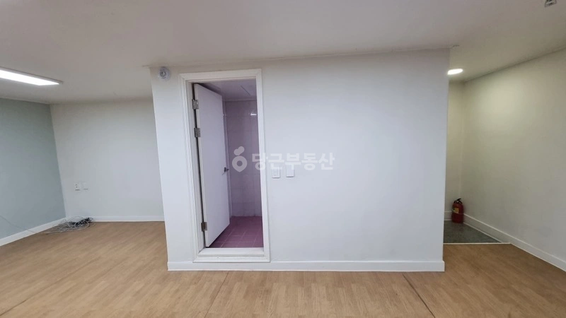 서울특별시 강남구 신사동 사무실 사진 1