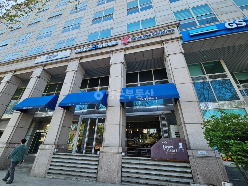 경기도 수원시 팔달구 인계동 상가 사진 1