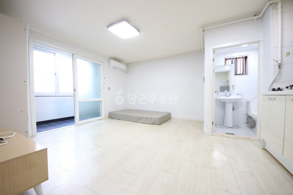 대전광역시 서구 월평동 원룸 사진 1